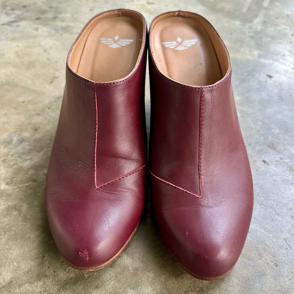 Fortress of Inca Burgundy Mules 38
